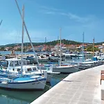 Luxurious In With Wifi Betina (Sibenik-Knin)